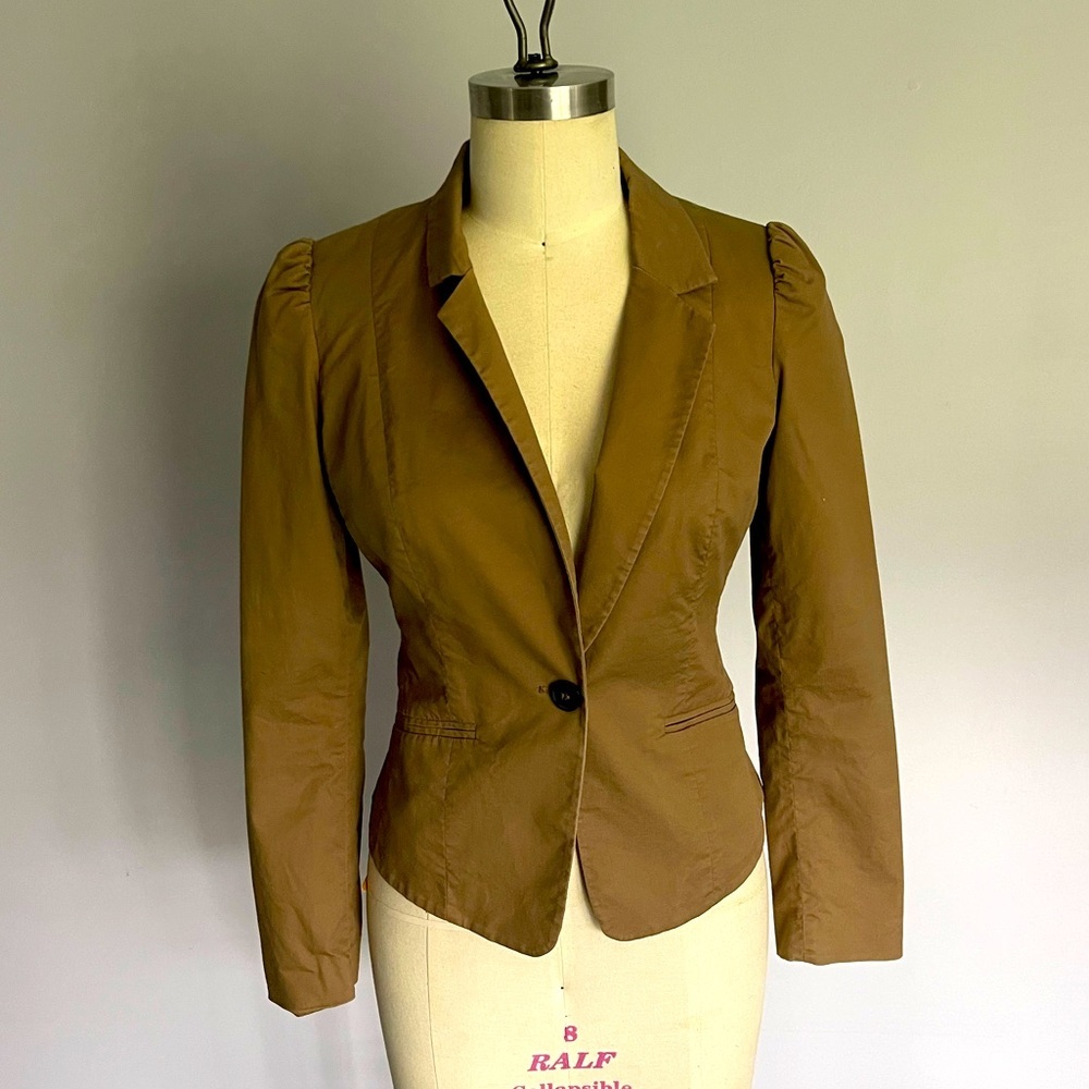 H&M Beige Blazer with Puffed Shoulders